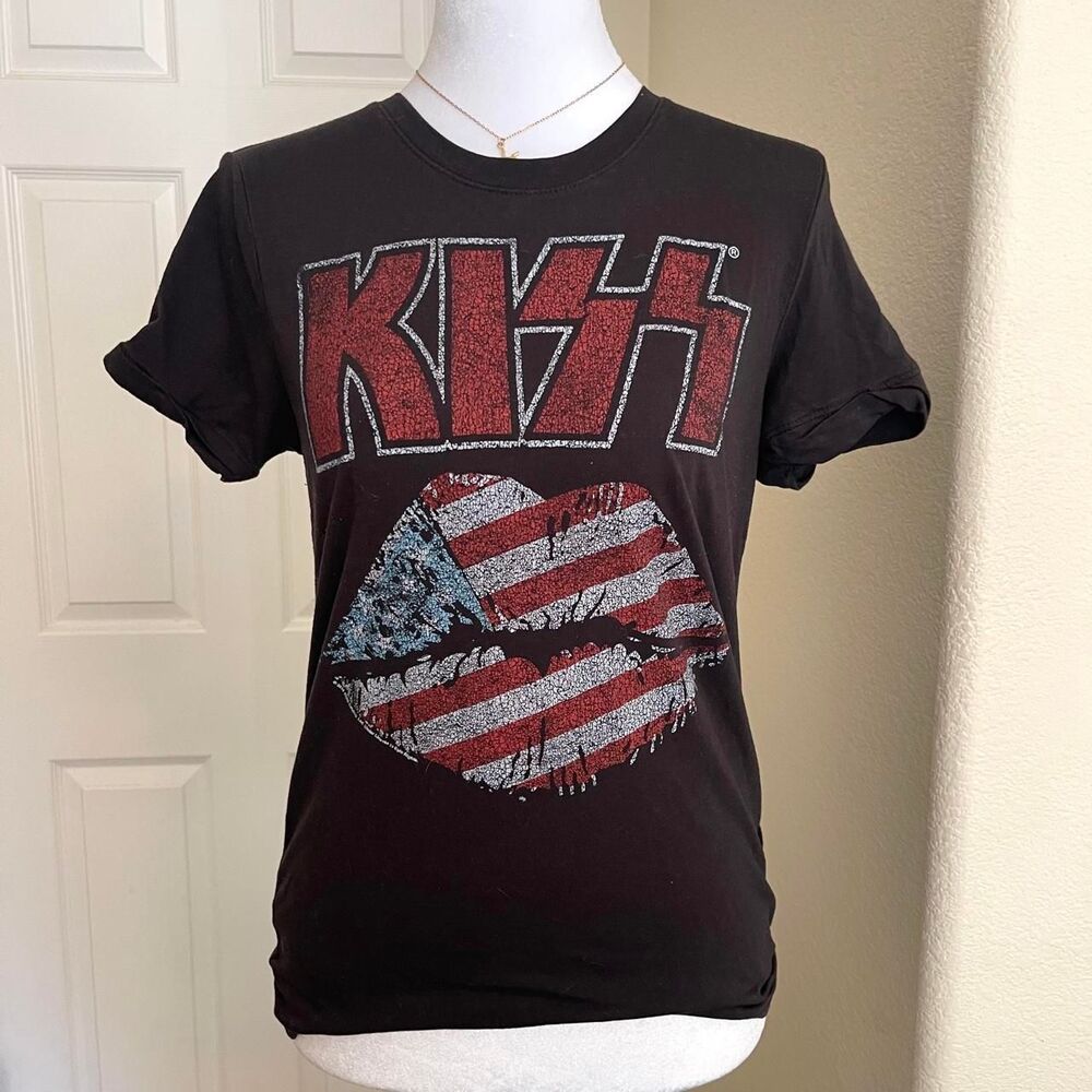Hollister KISS band tee with American flag lips graphic - size Small